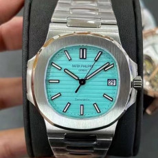 파텍필립 노틸러스 5711/1A-018 티파니